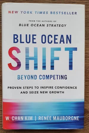 Buch Blue Ocean Shift